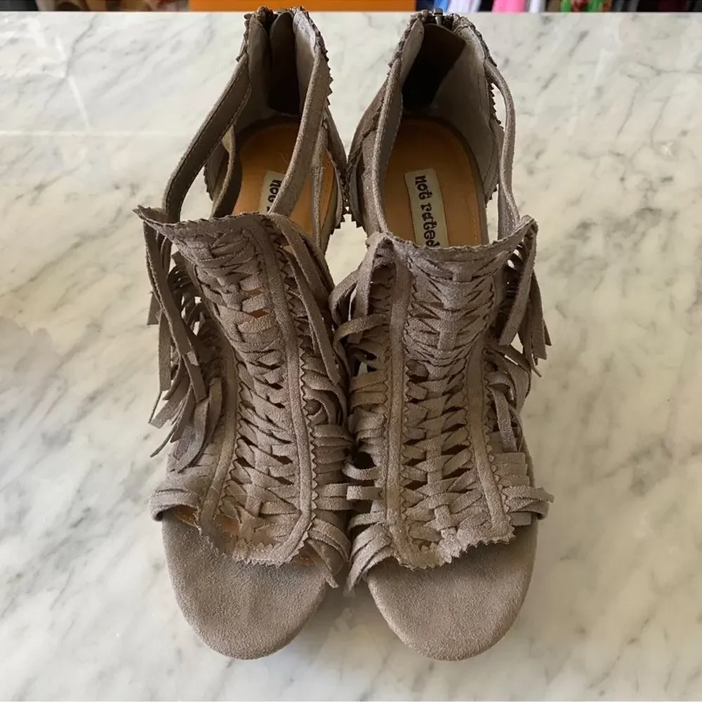 Not Rated Women's Faux Suede Fringe Cork Wedges‎ Taupe Size 9.5